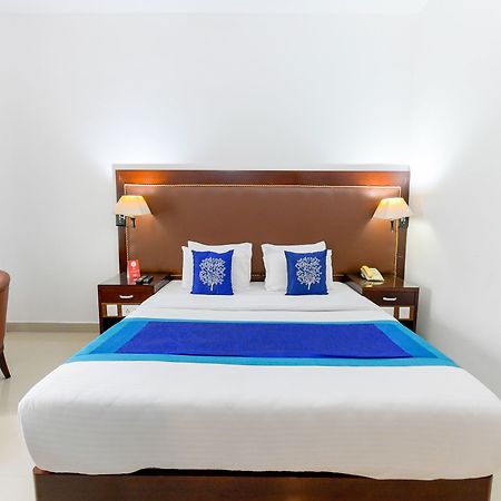 Hotel Oyo 7188 Ajantha Regency Kochi Zewnętrze zdjęcie